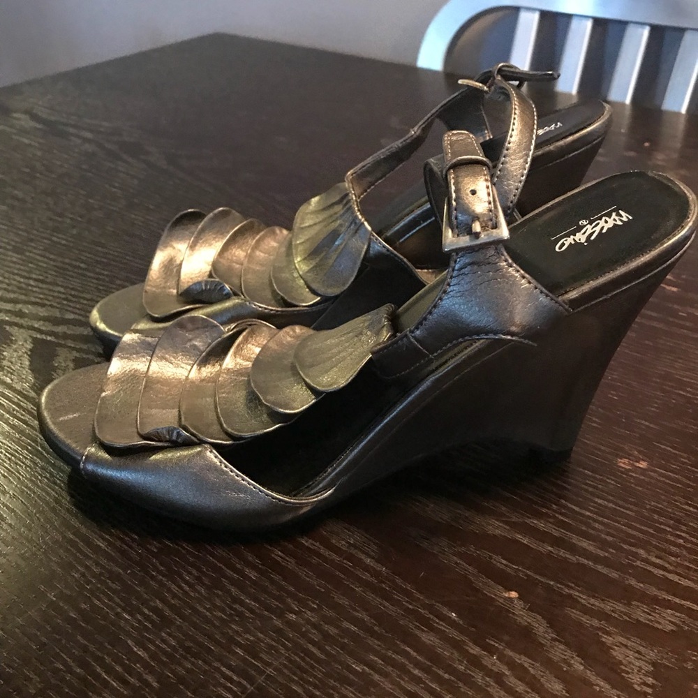 Mossimo Pewter Ruffle Peep Toe Wedges